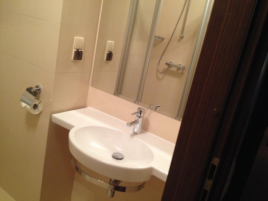 Apartament Delux W Hotelu Diva - Kołobrzeg Rum bild